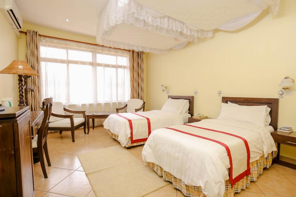 New Safari Hotel